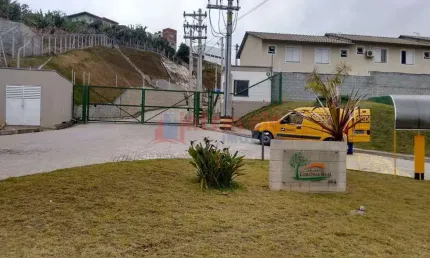 Casa de Condomínio com 2 dorms, Jardim Colônia, Jacareí - R$ 212 mil, Cod: 12505