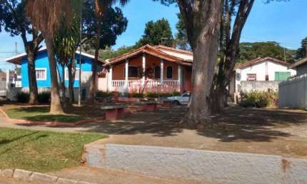 Casa com 3 quartos, Bom Retiro, São José dos Campos - R$ 650 mil, Cod: 12335