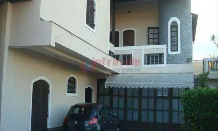 Sobrado com 4 quartos, cidade jardim, jacareí - r$ 1.3 mi, cod: 5076