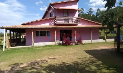 Casa com 5 quartos, Bairro do Comércio, Paraibuna - R$ 480 mil, Cod: 10956