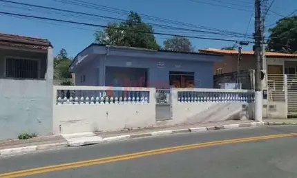 Casa com 3 quartos, Centro, Guararema - R$ 600 mil, Cod: 11137
