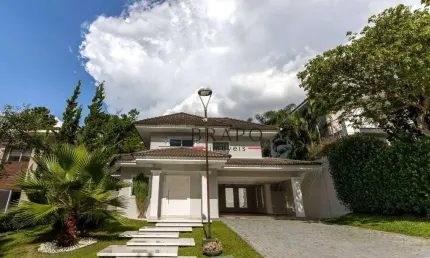 Casa com 3 dormitórios à venda, 250 m² por R$ 2.700.000,00 - Santa Felicidade - Curitiba/PR