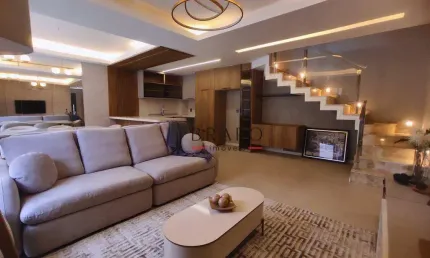 Sobrado com 3 dormitórios para alugar, 172 m² - Santa Felicidade - Curitiba/PR