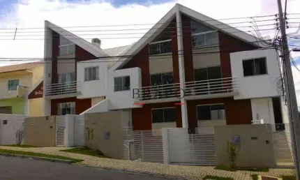 Sobrado com 3 dormitórios à venda, 214 m² - Pilarzinho - Curitiba/PR