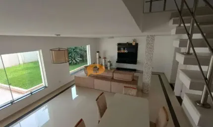 Sobrado no Horto Florestal com 424 m², 04 suítes e 06 vagas - Horto Florestal