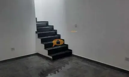 Sobrado novo com 03 dormitórios 01 suíte e 02 vagas 114 m² - vila ema