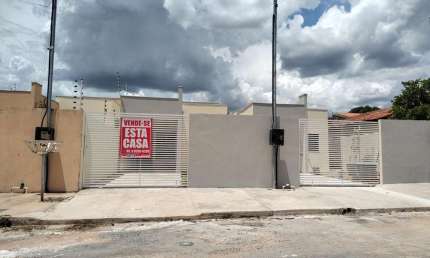 Casa para Venda em Cuiabá, Alameda, 3 dormitórios, 1 suíte, 1 banheiro, 3 vagas
