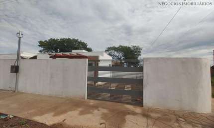 Casa para Venda em Várzea Grande, OURO VERDE, 2 dormitórios, 1 banheiro, 4 vagas