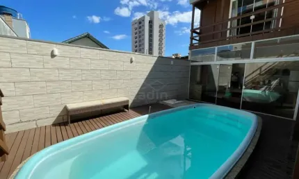 CASA 04 DORMITÓRIOS, AVERBADA, QUADRA MAR, CENTRO, R$950.000,00, NAVEGANTES!