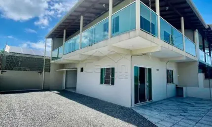 SOBRADO PARA VENDA COM 03 DORMITÓRIOS, 80M DA PRAIA, BAIRRO MEIA PRAIA EM NAVEGANTES!