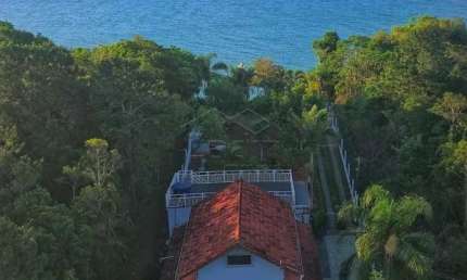 CASA PARA ALUGAR R$ 8.000,00 E VENDA R$ 3.500.000,00 BAIRRO ARMAÇÃO DE ITAPOCOROI.