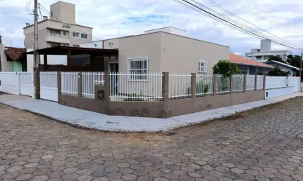 CASA 02 DORMITORIOS, R$485.000,00 NO GRAVATÁ EM NAVEGANTES