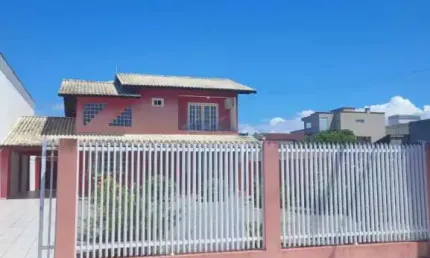 CASA SOBRADO 03 DORMITÓRIOS À VENDA, R$ 900.000,00 BAIRRO SÃO DOMINGOS EM NAVEGANTES/SC