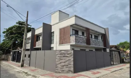 EXCELENTE SOBRADO COM 3 DORMITÓRIOS R$ 639.500,00 NA PRAIA DE GRAVATA SC