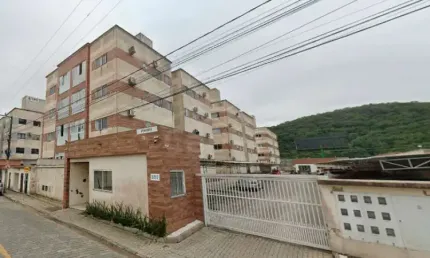 APARTAMENTO DOIS DORMITÓRIOS MOBILIADA PARA ALUGAR, R$2.100 E VENDA R$ 350.000,00 BAIRRO VOLTA GRANDE NAVEGANTES - SC