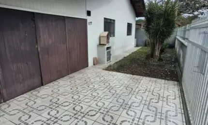 Casa  para alugar, r$ 2.950,00 bairro meia praia navegantes/sc.