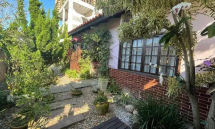 Casa com 3 quartos à venda na Rua José Eugênio Muller, Casa, 165, Meia Praia, Navegantes