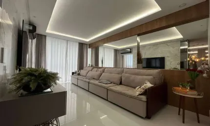 Apartamento com 4 quartos à venda na Rua Romeu Pereira, 23, Pioneiros, Balneário Camboriú