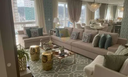 Apartamento com 4 quartos à venda na Avenida Brasil, 577, Centro, Balneário Camboriú