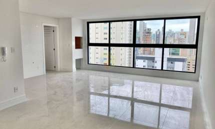 Apartamento com 3 quartos à venda na Rua 902, 280, Centro, Balneário Camboriú