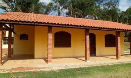 Sítio para Venda em Bragança Paulista, bairro mãe dos homens, 2 dormitórios, 1 suíte, 1 banheiro, 5 vagas
