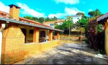 Chácara para Venda em Bragança Paulista, GUARIPOCABA, 4 dormitórios, 1 suíte, 1 banheiro, 8 vagas