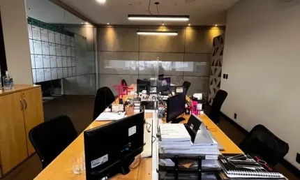 Sala comercial com 3 salas para alugar na Avenida Cassiano Ricardo, 10, Parque Residencial Aquarius, São José dos Campos
