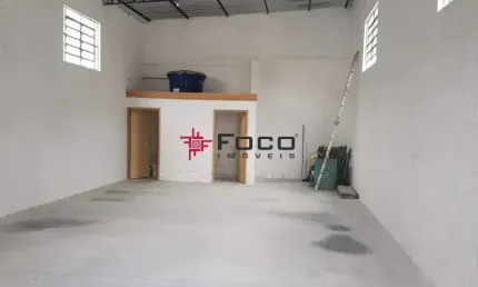 Galpão comercial para Locação / 126m² Área construída / Jd. Satélite / São José dos Campos