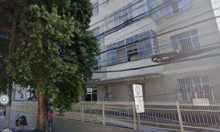 Amplo apt. de 3 quartos à venda no Centro de Niterói - RJ