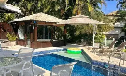 Casa de Luxo à Venda em Condomínio Fechado – Ubá, Itacoatiara –