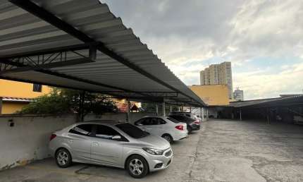 Estacionamento à Venda no Centro de São Gonçalo – 1.300m² | +85 Vagas Cobertas