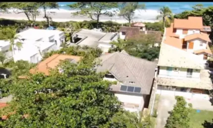 Casa à Venda em Itacoatiara – A 100 Metros da Praia!