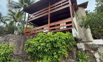 Ótima Casa em Itaipu – Amplo Espaço em meio a natureza.