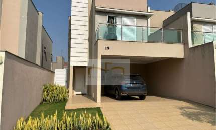 Casa em condomínio fechado com 3 quartos à venda no Centro, Cambé 