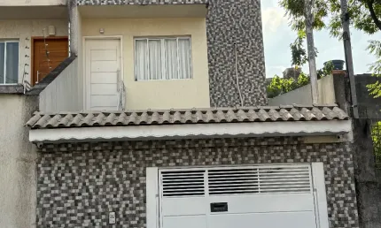 Casa à venda na Rua Luís Araújo Faria, 45, Jardim Monte Kemel, São Paulo