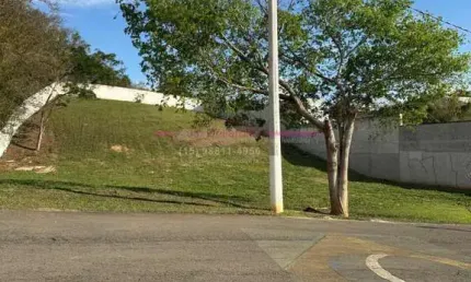Terreno dentro de Condomínio, próximo ao centro de Boituva SP. 1.500m2