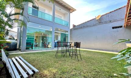 Casa com 4 quartos para alugar na Rua Doutor Enio Barbato, 347, Centro, Bertioga