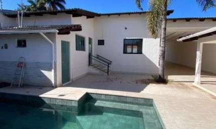 Casa no Bairro Anápolis City, com 245 metros quadrados - Anápolis - GO