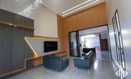 Casa no Condomínio Residencial Grand Trianon – Anápolis – GO