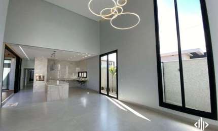 Casa no Condomínio Residencial Grand Trianon – Anápolis – GO.