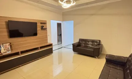 Casa com 3 quartos à venda na Rua 2, 12, Bandeiras, Anápolis