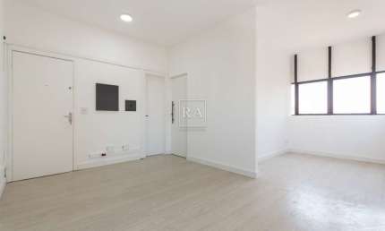 Sala comercial para alugar na Rua Buenos Aires, 441, Batel, Curitiba, 39 m2 por R$ 1.800