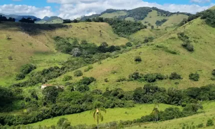 Fazenda com 2 salas à venda na Rua Principal, 1, Zona Rural, Carmo de Minas