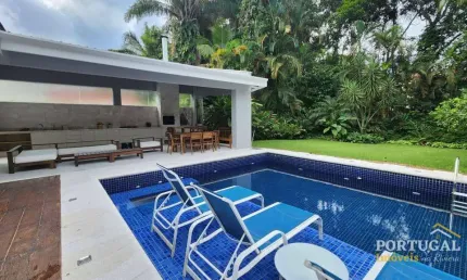Casa à Venda na Riviera de São Lourenço | 6 Suítes, Terreno: 495m², Área Construída: 470m²  | Reformada, Piscina, Sauna, Espaço Gourmet e Jardim