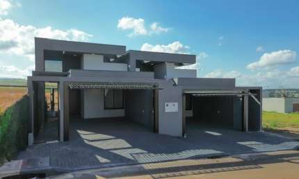 Casa alto padrão 1 suíte e 2 quartos, churrasqueira, bairro viena