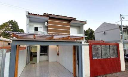 Sobrado à venda no bairro Desvio Rizzo - Caxias do Sul/RS