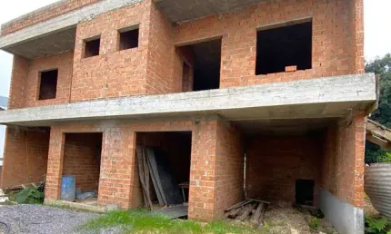 Casa com 3 quartos à venda na nossa senhora das graças, caxias do sul , 120 m2 por r$ 590.000
