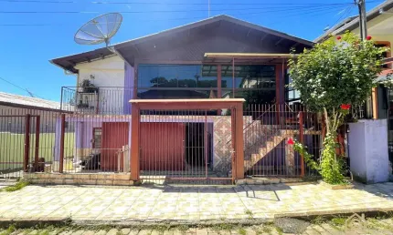 Casa com 3 quartos à venda em Serrano, Caxias do Sul 