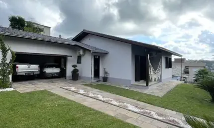 Casa com 3 quartos à venda no São Luiz, Caxias do Sul , 180 m2 por R$ 1.050.000