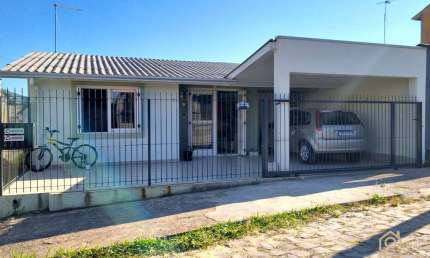 Casa à venda no bairro Desvio Rizzo - Caxias do Sul/RS
